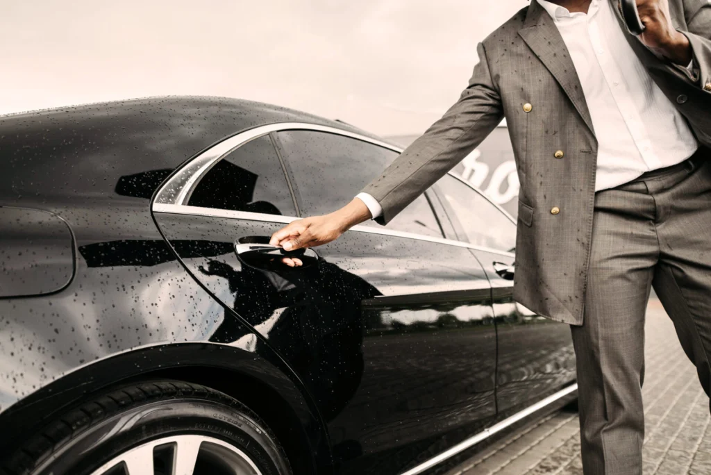 Private airport transfer service for Rembrandt Hotel Bangkok guests arriving at Bangkok airports