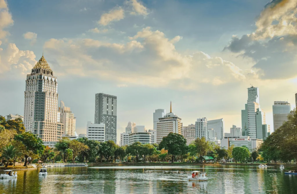 Rembrandt Hotel Bangkok – easy MRT access to Lumpini Park for leisure and recreation