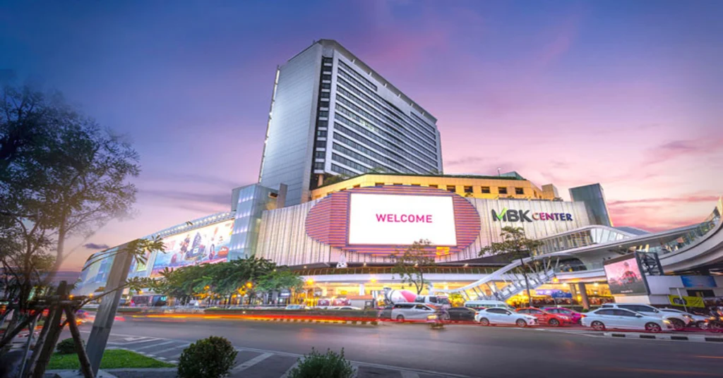Comfortable hotel near BTS National Stadium, ideal for visiting MBK Center.