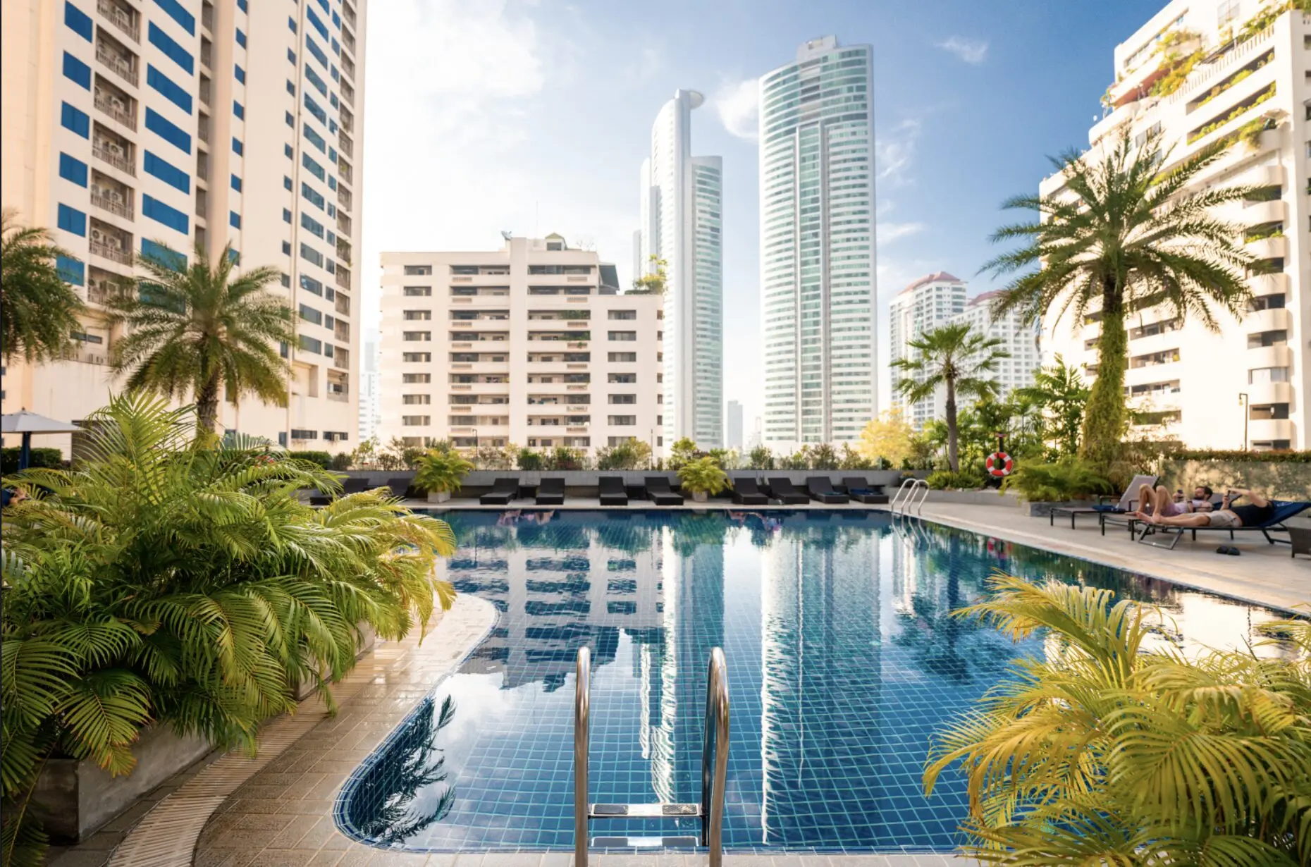 Rembrandt Pool