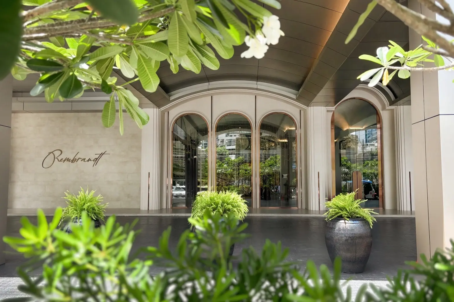 Rembrandt Hotel Bangkok _ Soi 18