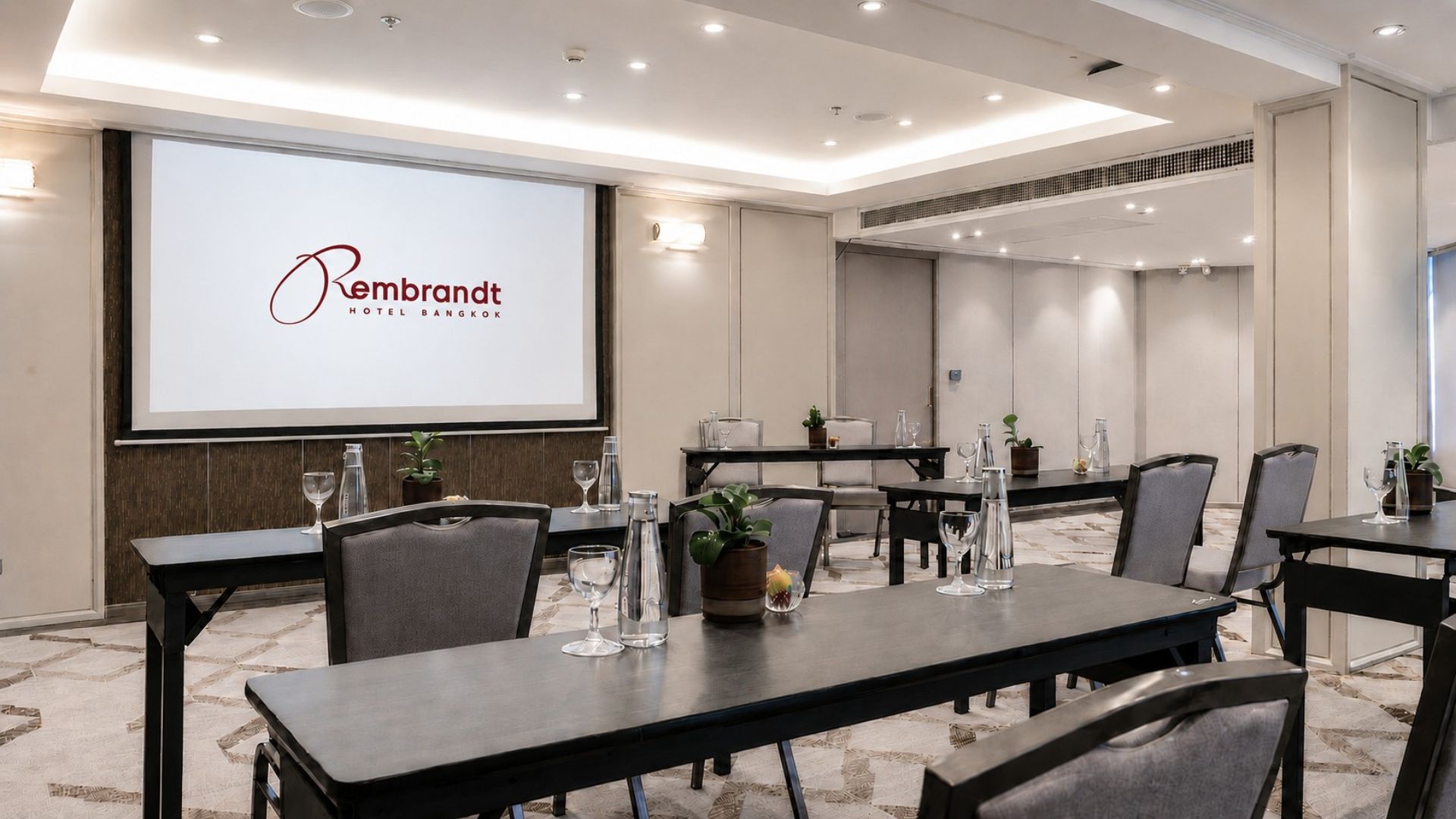 Rembrandt Hotel Bangkok_Classroom