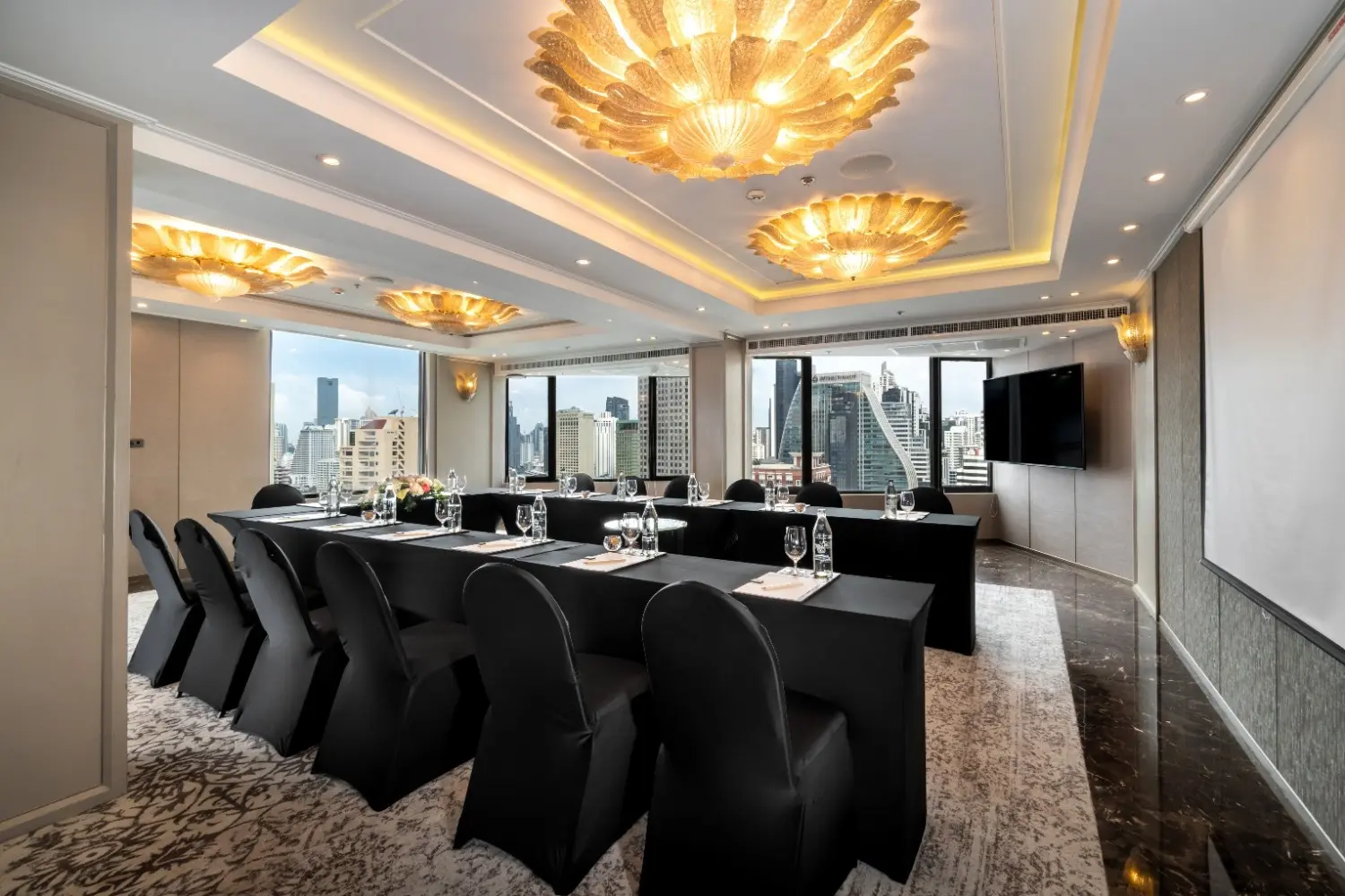 Rembrandt Hotel Bangkok_Corporate Meeting_Michealgelo Room