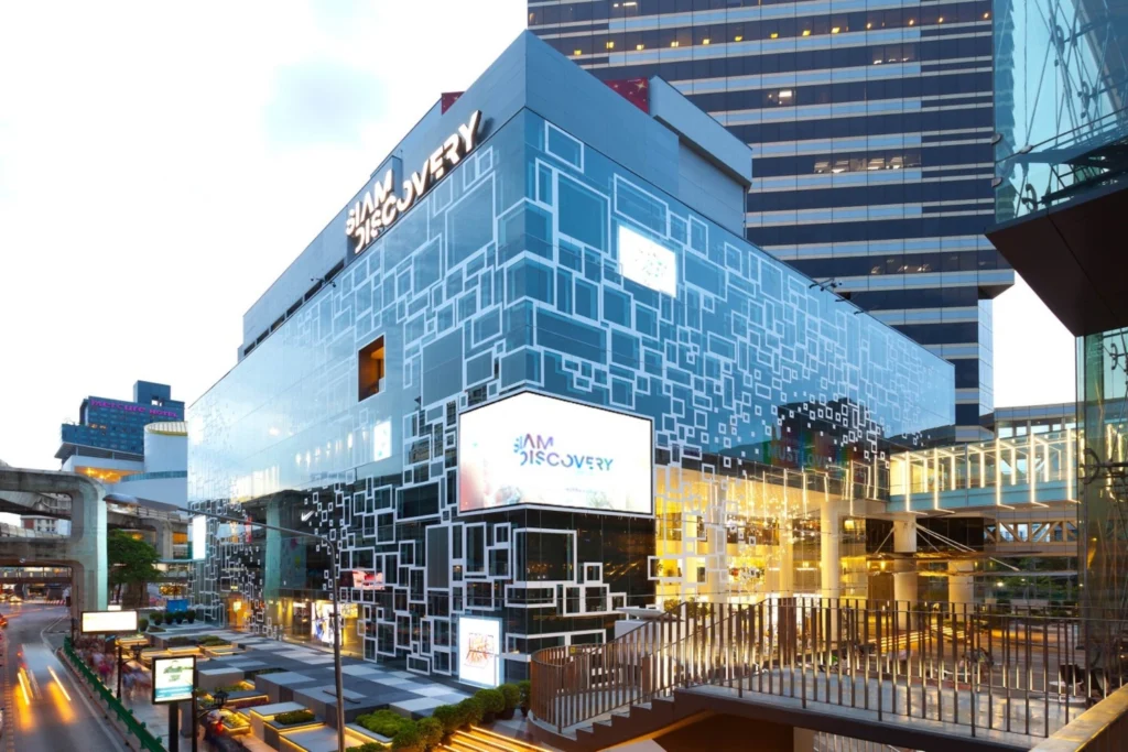Comfortable hotel near BTS Siam, ideal for visiting Siam Discovery