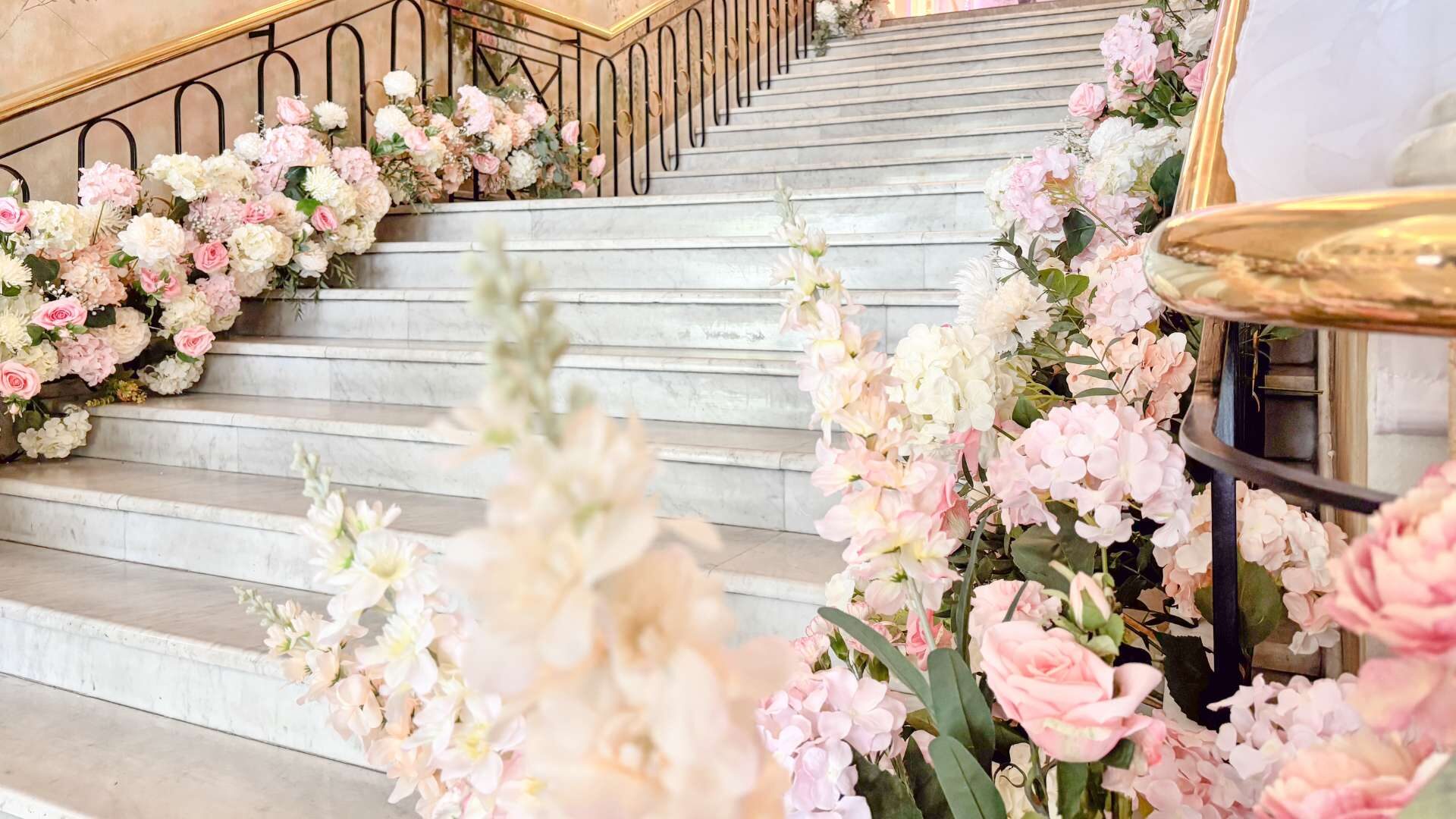 Discover why Thailand and Bangkok are among the world’s most popular wedding destinations, with Sukhumvit offering versatile venues, tailored dining, and convenient accommodation for guests