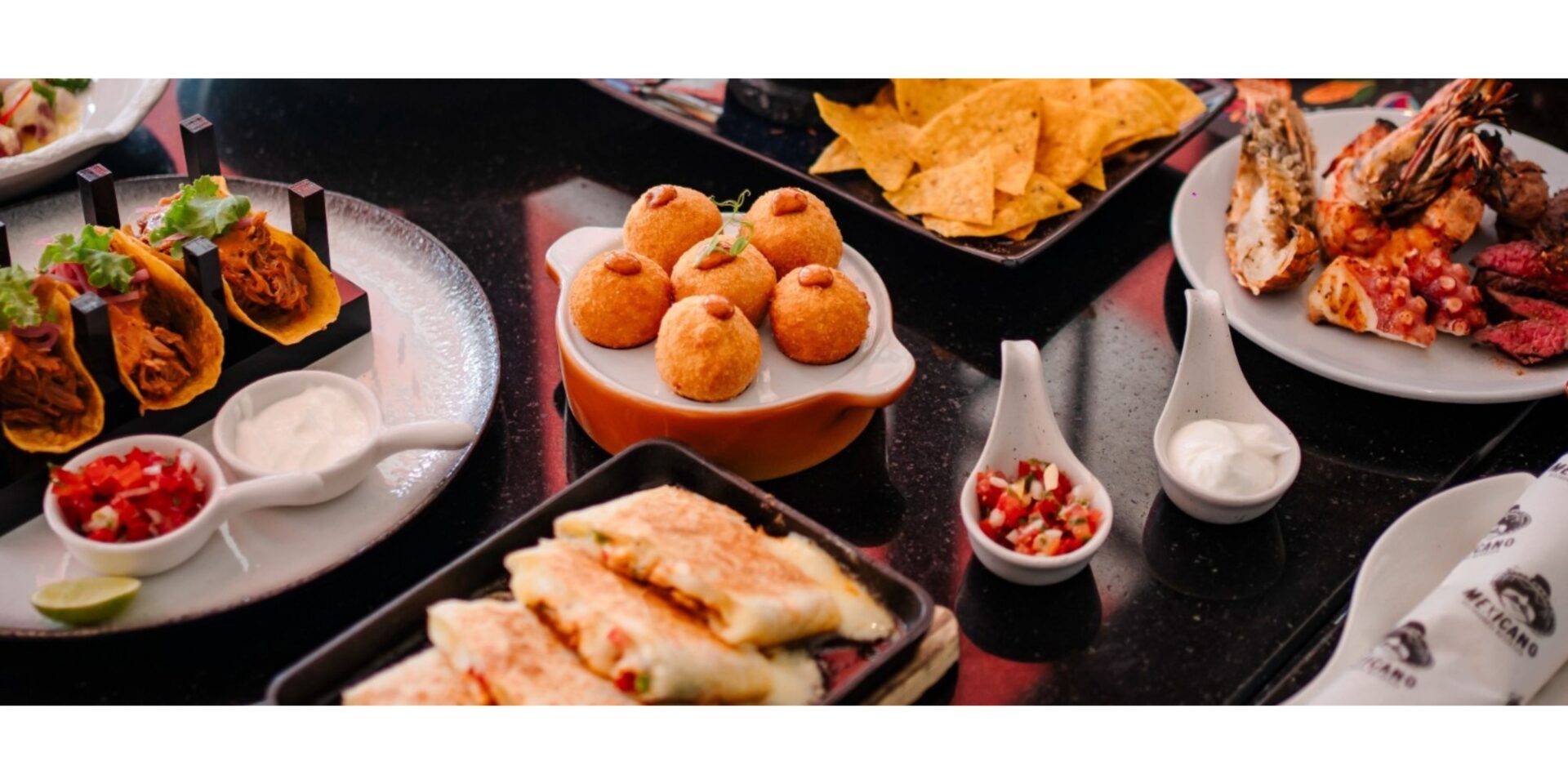 Saturday Pool Brunch Mexican buffet Bangkok Mexicano Restaurante Autentico